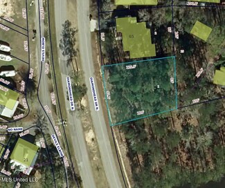 72699 N Diamondhead Dr, Diamondhead, MS 39525