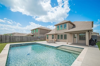 18334 Pin Oak Lake Dr, Richmond, TX 77407