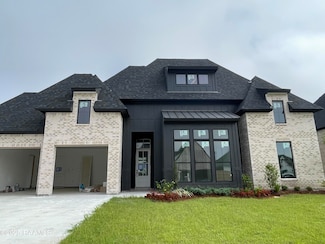 204 Sabal Grove Ln, Youngsville, LA 70592