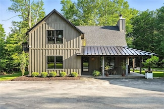 50 Hawes Rd, Farmington, PA 15437