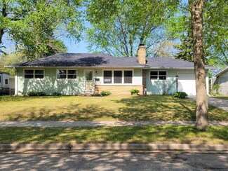 2006 Helene Pkwy, Madison, WI 53711