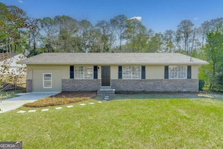 2122 Lakeview Dr, Waycross, GA 31501