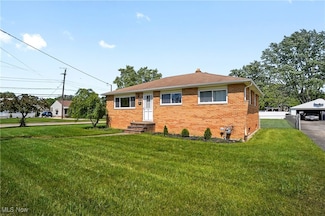 6401 Scott Dr, Brookpark, OH 44142