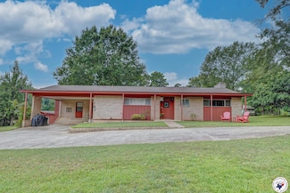 102 Arnold Rd, Atlanta, TX 75551