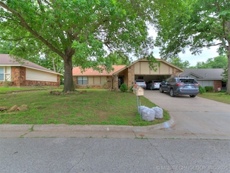 2957 W 65th St, Tulsa, OK 74132