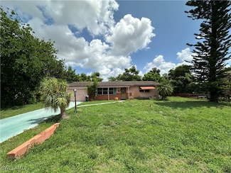 305 Penn Rd W, Lehigh Acres, FL 33936