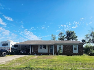 115 W Lisa Ln, Big Cabin, OK 74332