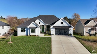 1210 Signal Lake Ct, Baldwin City, KS 66006