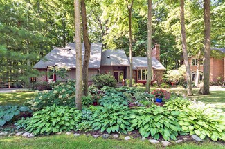 1987 Valley Brook Dr, Okemos, MI 48864