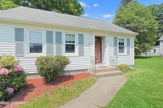 21 Lewis St, Ballston Spa, NY 12020