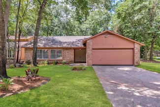 1 Bellbird Ct, Spring, TX 77380