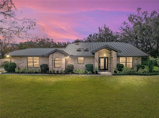 3703 White Oak Ct, Lake Wales, FL 33898