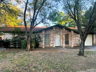 1254 Encino Dr, Pleasanton, TX 78064