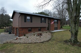 4058 Schneiders Crossing Rd NW, Dover, OH 44622