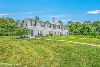 125 Patriot Cir, Mountain Top, PA 18707