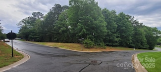 4000 Beechwood Spring Ln, Belmont, NC 28012