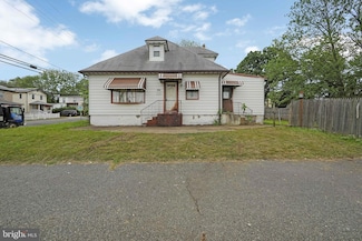 525 Derousse Ave, Pennsauken, NJ 08110