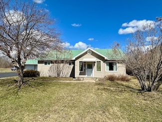 916 W 1st St, Cheboygan, MI 49721