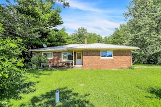 10159 Hodge Rd, Clayton, IN 46118