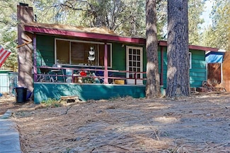 2524 Spring Dr, Running Springs, CA 92382