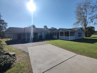 221 Delaware St, Ironton, OH 45638