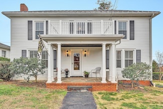 40 High St, Rocky Mount, VA 24151