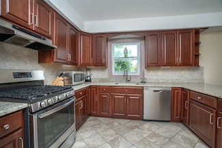 66 Tudor St, Lynn, MA 01902