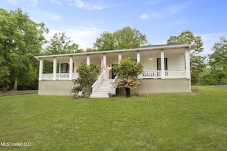 121 Ellis Hodge Rd, Lucedale, MS 39452