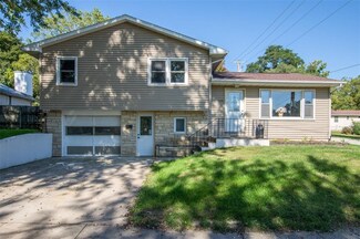 200 S Jones St, Anamosa, IA 52205