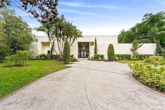 608 E Club Cir, Longwood, FL 32779