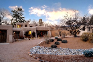 831 El Caminito St, Santa Fe, NM 87505