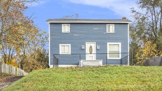 318 W River St, Otsego, MI 49078