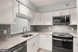 1805 Crystal Dr Unit 215S, Arlington, VA 22202