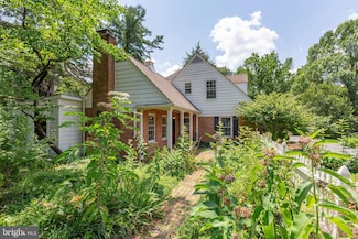 12 Nelson St, Fredericksburg, VA 22405