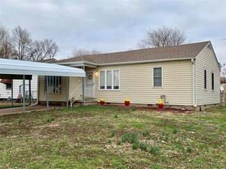 348 N Pine St, Dewey, OK 74029