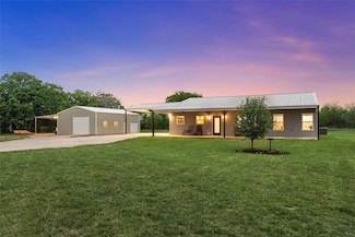 1125 Water Tower Rd, Axtell, TX 76624