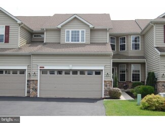 1003 Ridgeview Dr, Morgantown, PA 19543