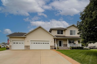 1921 Pheasant Run Dr NE, Owatonna, MN 55060