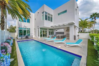 10580 NW 68th Terrace, Doral, FL 33178