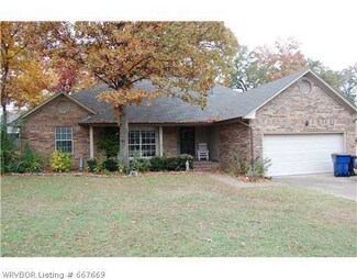 9804 Croxted Rd, Fort Smith, AR 72908