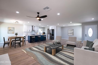 102 W Hillview St, Mesa, AZ 85201