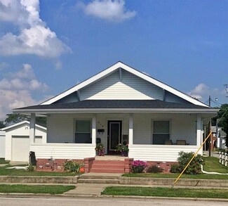 310 SE 2nd St, Washington, IN 47501