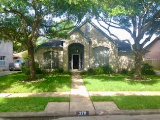 2711 Aspen Ln, Pearland, TX 77584