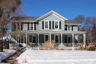 806 N Main St, Wheaton, IL 60187