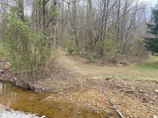 11250 Bearcamp Rd, Louisville, KY 40272