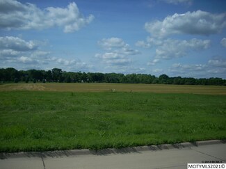 22 Asbury Place Unit Boulder Road, Mason City, IA 50401
