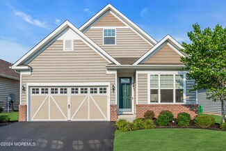 17 Banquet Ct, Howell Township, NJ 07731