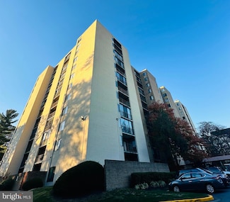 9200 Edwards Way Unit 916, Hyattsville, MD 20783