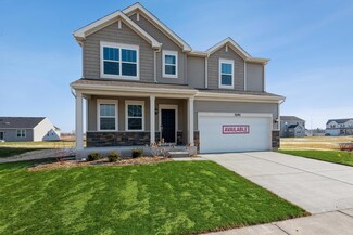 3902 Iron Gate Dr, Valparaiso, IN 46385
