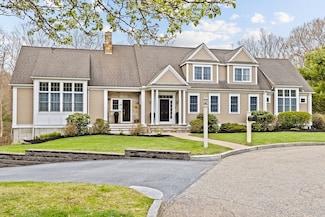 39 Arrowwood Dr, Scituate, MA 02066
